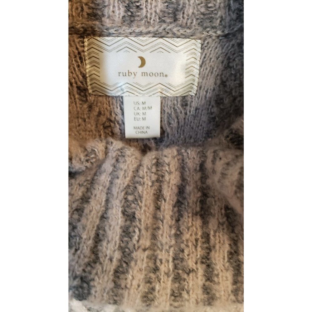 Ruby Moon Gray Cowl-Neck Sweater Euc Size Medium - image 5